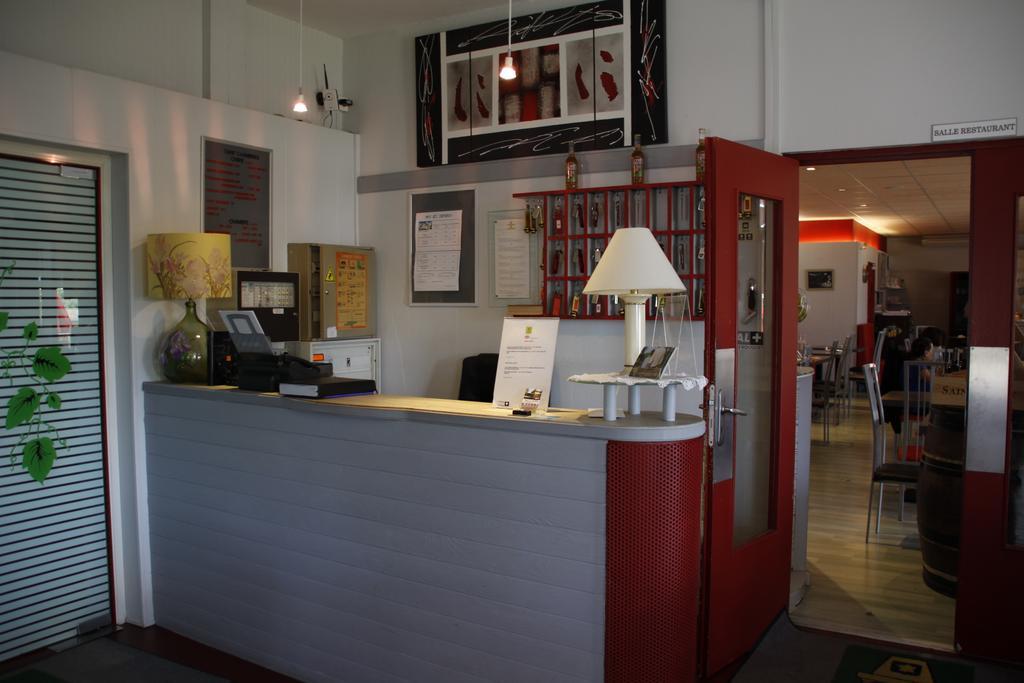 Logis Hotels - Hotel Et Restaurant Le Relais Des Garrigues Grisolles  Exterior photo